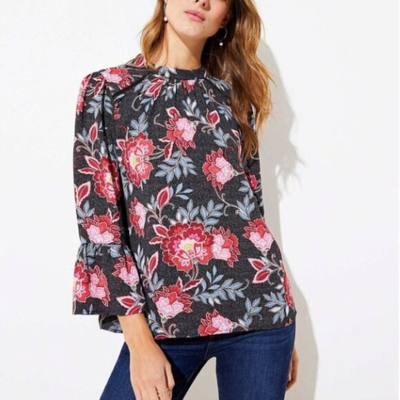 LOFT Garden Print Bell Sleeve Blouse Flowy S NWT Floral Flower Print Keyhole New - Picture 1 of 11